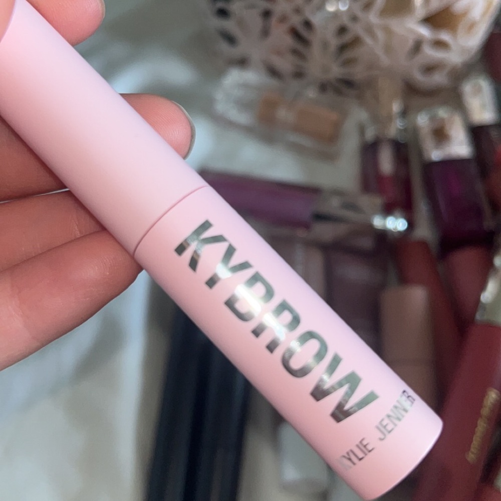 Kybrow gel